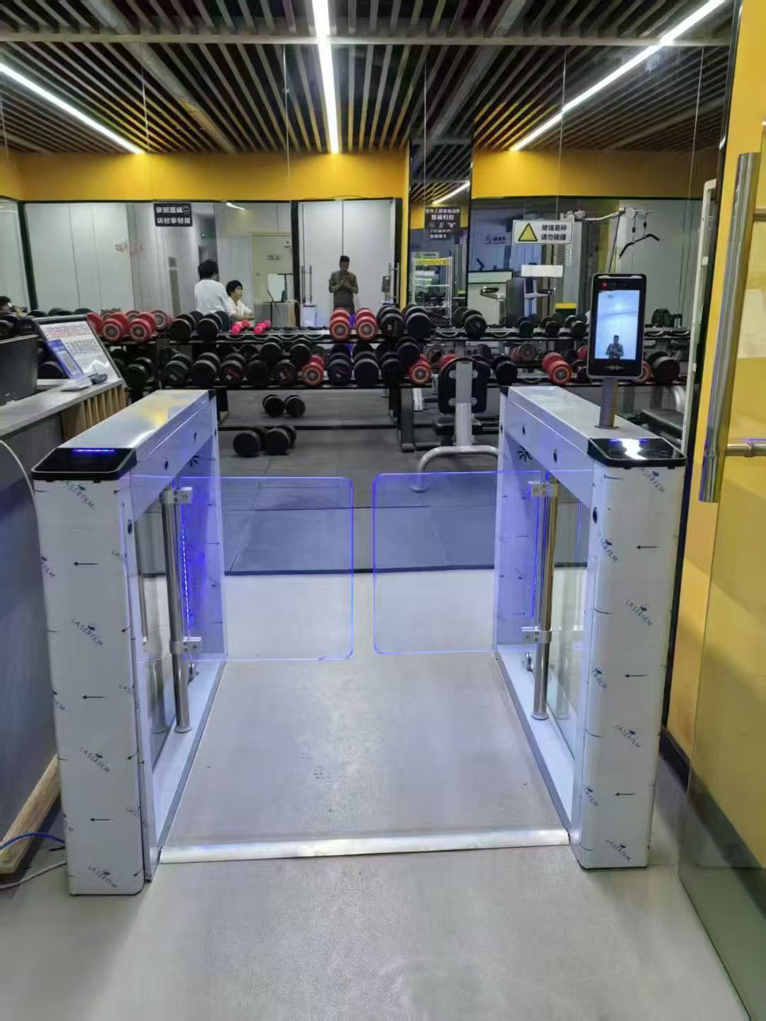 automatic-swing-barrier-turnstile-biometric-face-recognition-gyms